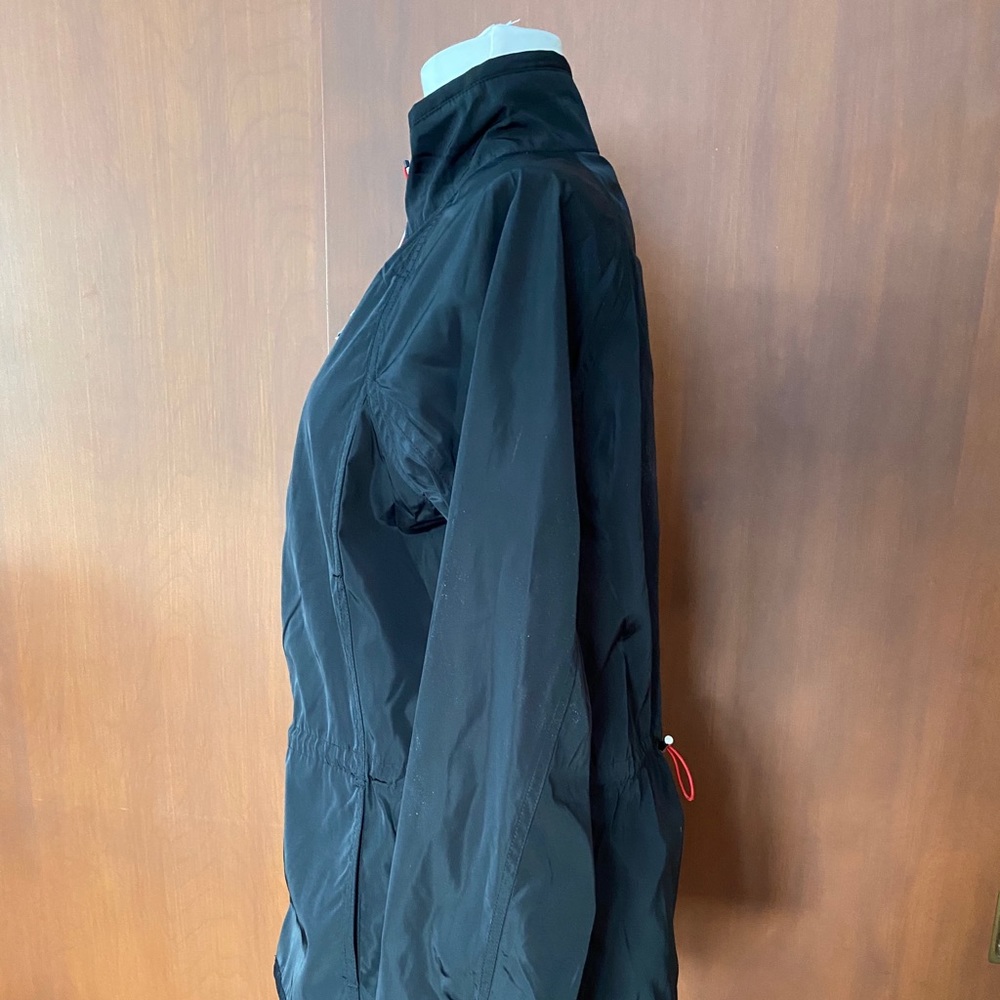 Ralph Lauren Active lightweight coat. - Picture 4 of 5